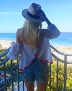 POM POM TOP