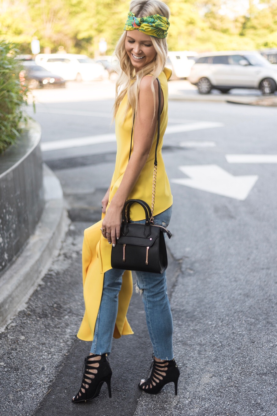 yellow blazer outfit 