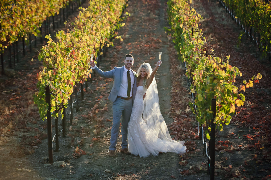 wine country vineyard wedding pictures