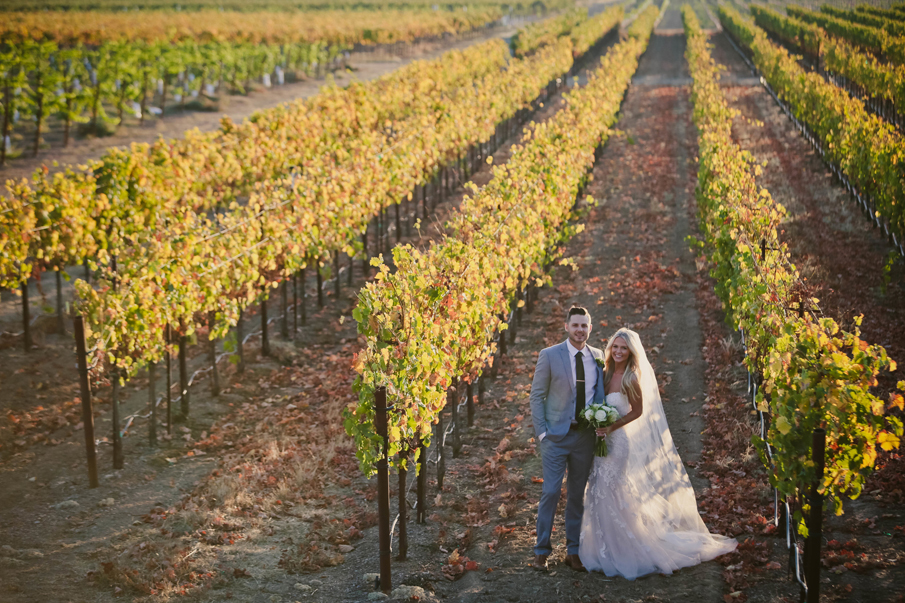 wine country vineyard wedding pictures