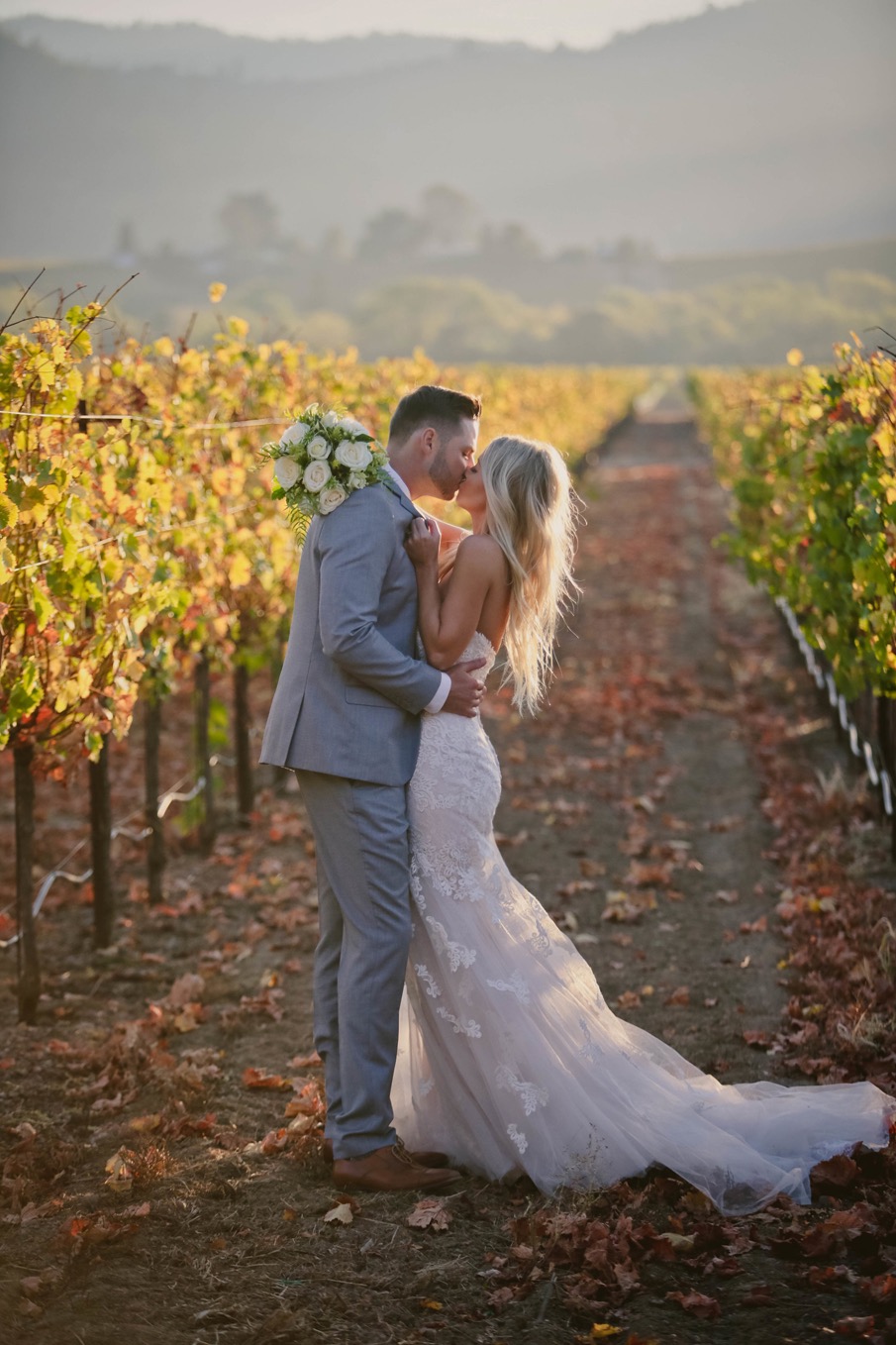 wine country vineyard wedding pictures