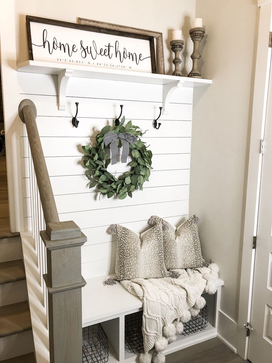 farmhouse mudroom, mudroom, entryway